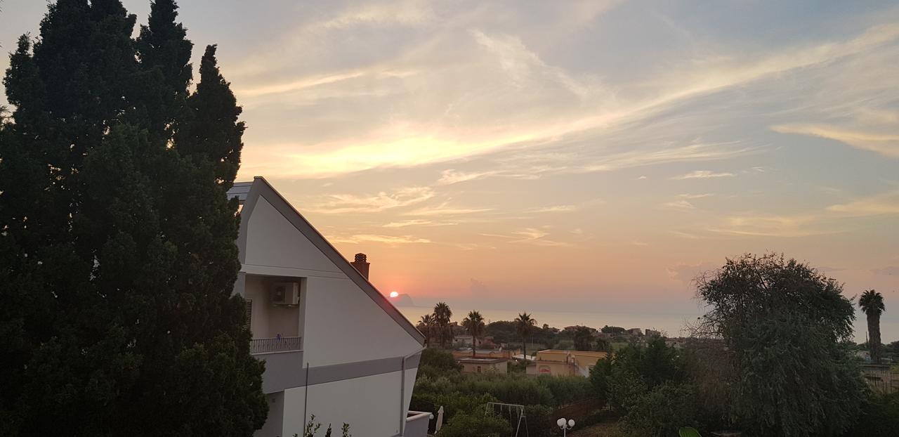 Trappeto Life Sunset Villa Bagian luar foto